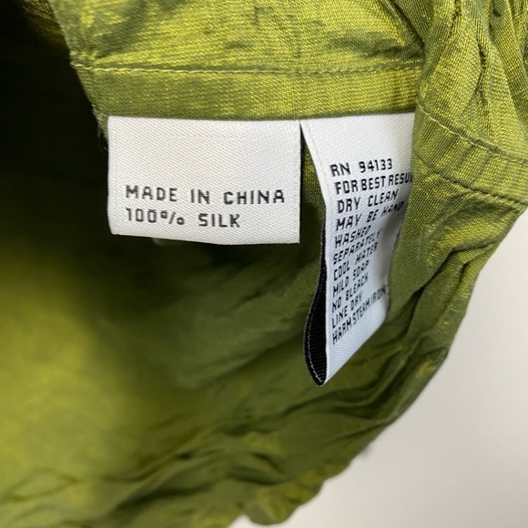 Debra Deroo Silk Green Button down Long Sleeve Lightweight Shirt Women’s Small - Picture 5 of 12